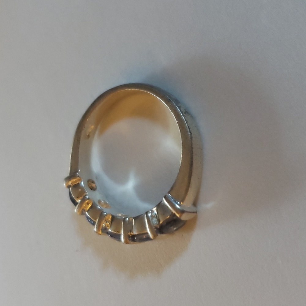 Pretty blue topaz sterling silver ring